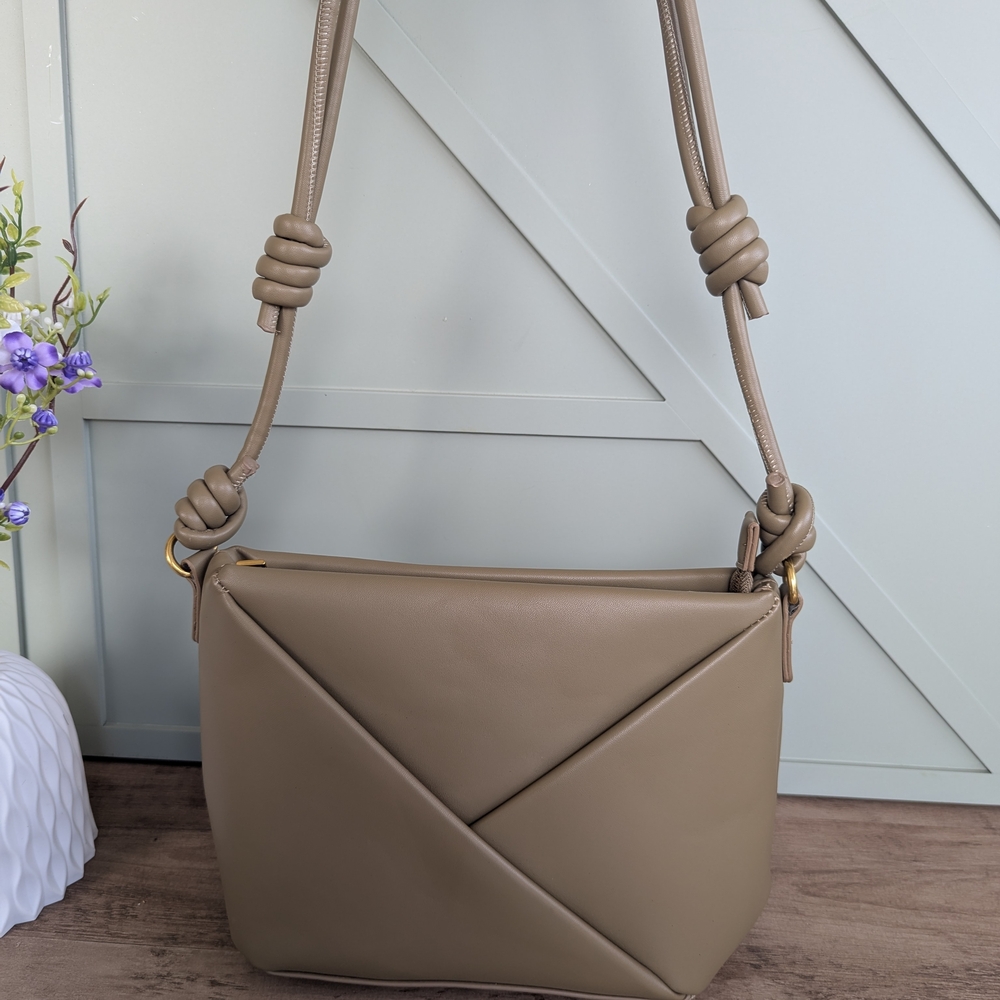 Antik Kraft Chic Beige Crossbody Bag - Picture 17 of 17